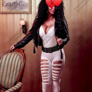 Cindy 39 év Erotikus masszázs, nő XIV. kerület Budapest Magyarország, +36703500251