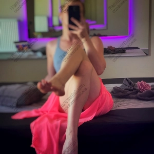 Renzie_Luxora 30 év Erotikus masszázs, nő IX. kerület Budapest Magyarország, +36305620757